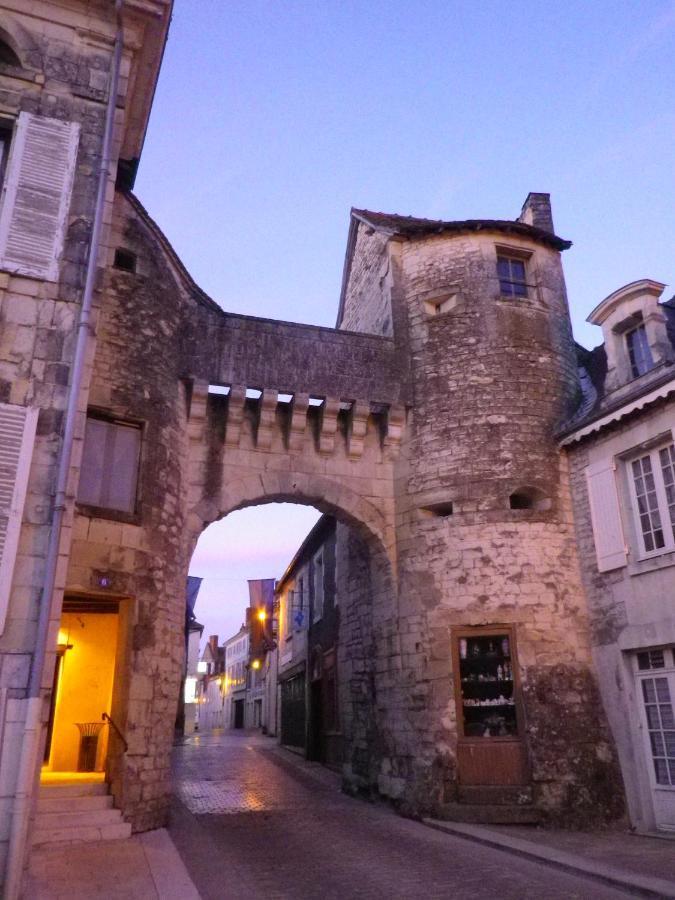 Studio Bourbon La Roche-Posay Exterior foto